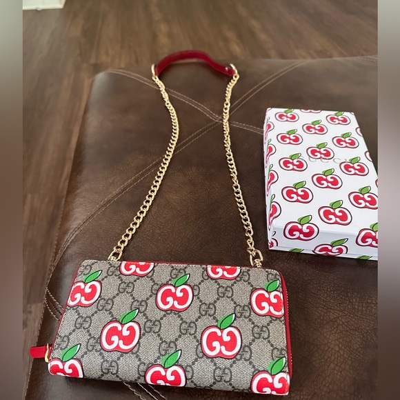 Gucci Crossbody zipped wallet - Picture 3 of 14